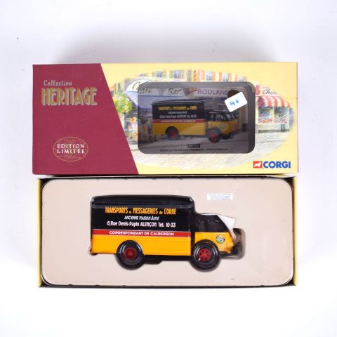 Camion Renault Fainéant Fourgon T.M.O./Calberson, CORGI, boîte d'origine, très bon état