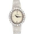 Oval watch in 18K white gold, set with diamonds, circa 1970