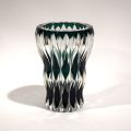 Vase Val Saint Lambert en cristal taillé vert, années 1970, hauteur 23 cm