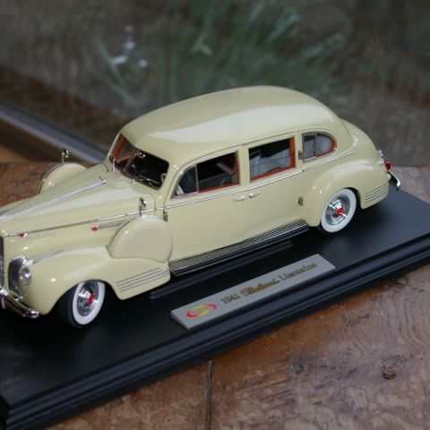Voiture 1/18