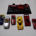 Ensemble de 8 voitures réduites en métal 1/43 FERRARI