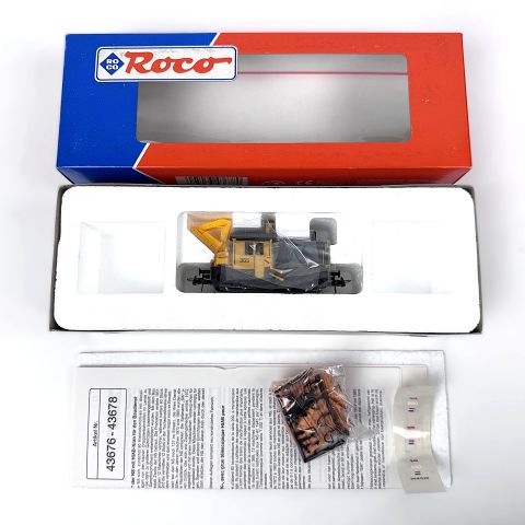 Locomotive diesel dépanneuse "200/300 355" (NS) en état neuf avec accessoires