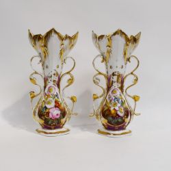 Set of 2 porcelain altar vases
