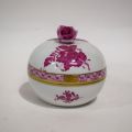 Boîte en porcelaine HEREND HUNGARY, rose sculptée, hauteur 9 cm