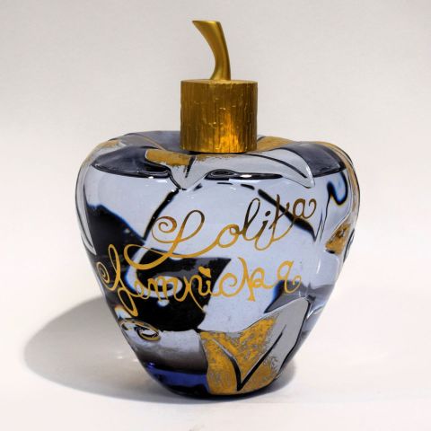 Flacon factice géant de 28 cm en verre et plexiglass de Lolita Lempicka