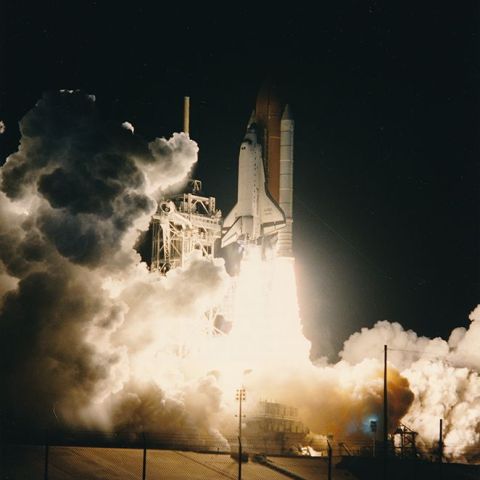 Décollage nocturne de la navette Atlantis : tirage d'époque NASA, 1997