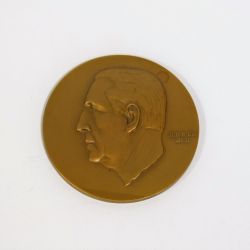 Gedenkmedaille aus Bronze auf Pierre Werner, Profil gezeichnet von Nina und Julien Lefèvre