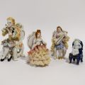 Meeting of 4 characters sitting on chairs