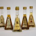 Zusammenstellung von 6 alten Mignonetten von GIFFARD: Triple d'Or, Parfait triple-sec, (2x) Haselnusslikör, (2x) Mandelmus