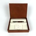 GRAF VON FABER-CASTELL Füllfederhalter 2003: Amourette-Holz, limitierte und kostbare Edition