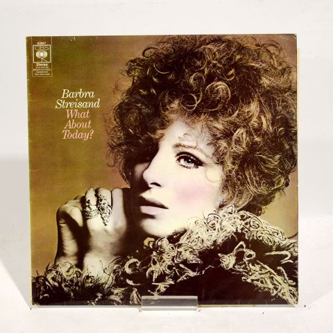 Barbara STREISAND