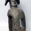 Statuette Vaudou africaine en bois, fer et textiles, 50 cm