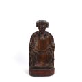Statuette en bois d'un dignitaire Qing avec éventail, début dynastie Qing