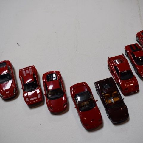 Ensemble de 10 voitures réduites en métal 1/43 FERRARI