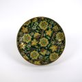 Coupe en émaux Longwy décor floral sur fond vert, numérotée, 21 cm