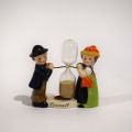 Sablier en porcelaine Hummel Manufaktur GmbH avec figurines, vintage des années 1950