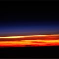 Spektakulärer Blick in die Erdatmosphäre aus dem Space Shuttle Columbia STS-107