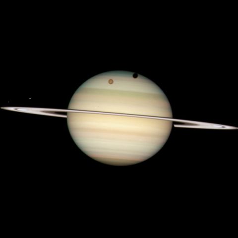 Nasa. Vue de la Nébuleuse de l'anneau située dans la Constellation de la Lyre