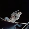 L'astronaute Russell L. Schweickart lors de sa sortie lunaire épique avec l'appareil Hasselblad