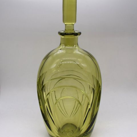 Sublime vase-carafe en cristal vert taillé, œuvre d'art signée Joseph Simon pour Val Saint Lambert