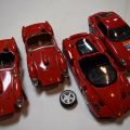 Ensemble de 4 voitures réduites en métal 1/18 FERRARI