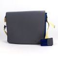 Sac Switch Bag RITZENHOFF bleu foncé avec bandoulière jaune, état quasi neuf
