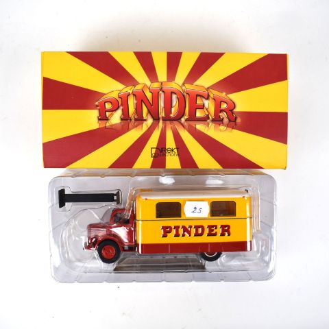 Camion Cirque Pinder, Direkt Collections, modèle 40, bon état, boîte d'origine