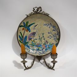 Wall lamp composed of a dish in enamels of LONGWY