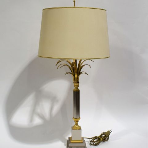 Lampe roseau en laiton doré, base cubique, 93 cm de hauteur