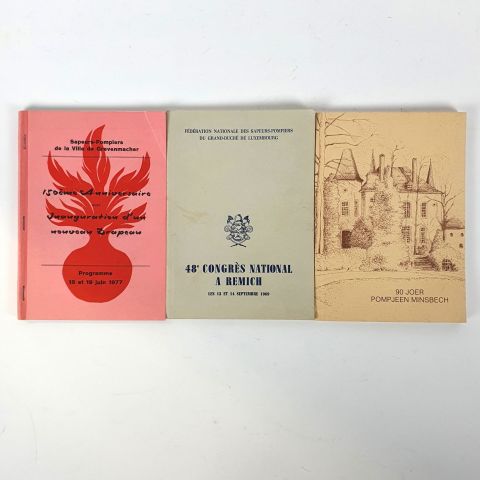 Brochures commémoratives des pompiers : anniversaires de 1977, 1969 et 1991
