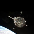 Nasa: Außergewöhnliche Aufnahme des Hubble-Weltraumteleskops und des Space Shuttles Atlantis in Trennung