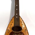 Mandoline ancienne à 8 cordes