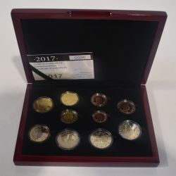 Set of 8 EURO 2017 coins + 2 commemorative Euros, Limited Edition