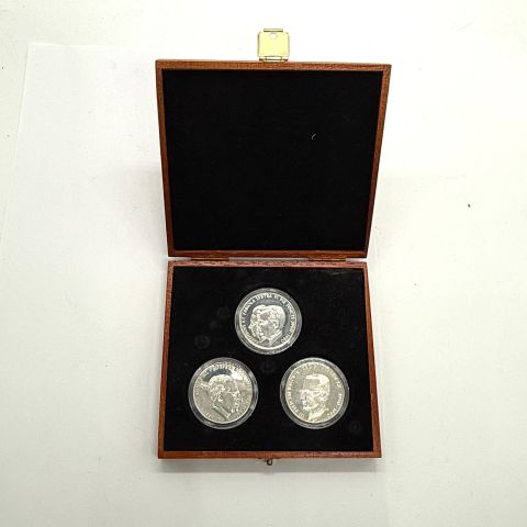 Coffret "La Collection de la Couronne" : médailles commémoratives en argent 925‰