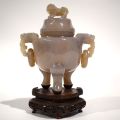 Brûle-parfum tripode en agate de Chine, dynastie Qing, provenance exceptionnelle