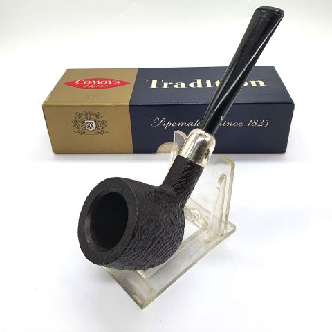 Pipe Comoy's en bruyère sablée, boîte d'origine, très peu fumée, rare