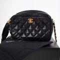 Sac Chanel classique en cuir matelassé, excellent état, avec accessoires originaux
