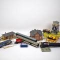 Lot important de wagons et rails divers : LIMA, MARKLIN, FLEISCHMAN, ROCO