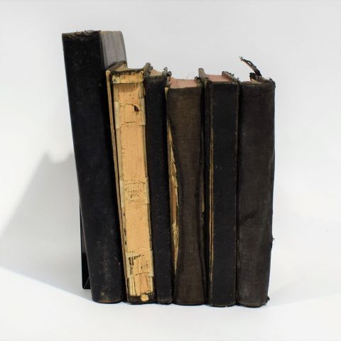 "Ausrufungsbuch : Manuscrit historique sur la vie de la paroisse de Tuntange-Hollenfels"