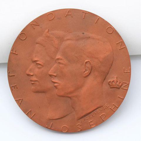Médaille en bronze pour la Clinique pour enfants de Luxembourg, par Lefèvre