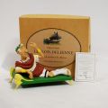 (ASTÉRIX) LEBLON-DELIENNE : Caesar reclining in Roman position, figurine from the world of GOSCINNY & UDERZO, 2004, original box, certificate #1130/1500, 21 x 13 x 14 cm