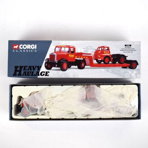 Camion Corgi Classics Scammell Bedford articulé, set collector en bon état