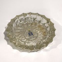 Cendrier Diekirch en verre taillé : publicité, éclats discrets, diamètre 18 cm