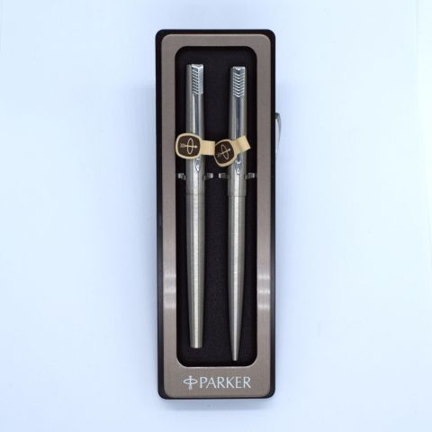 Coffret Parker Jotter : stylo plume et bille inox, parfait état avec étui