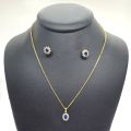 Parure en or 14ct : collier, bague taille 53 et puces d'oreilles brillants