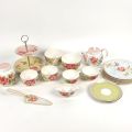 Ensemble Villeroy Rose Cottage : théière, tasses, assiettes, sucrier, présentoir, presse-citron