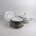 Ensemble de vaisselle Bernardaud : 6 assiettes plates, 6 creuses et soupière