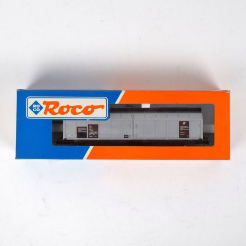 Wagon marchandises "245 7 003-5" (ÖBB) en état neuf avec accessoires