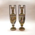 Paire de vases en faïence de Quimper, anses longues, signés HB, 41 cm