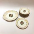 Ensemble de 11 assiettes à dessert et plat à gâteau années 50, décor floral